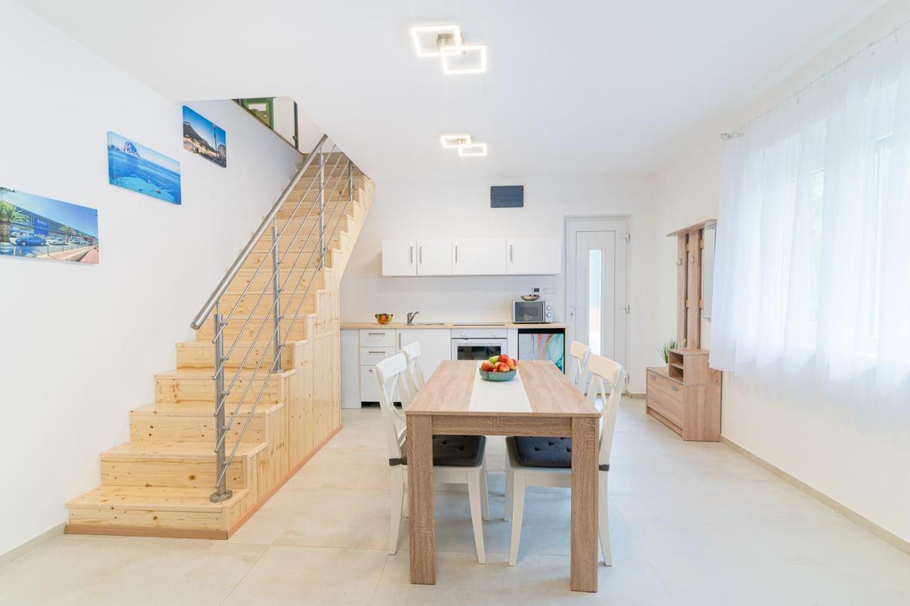 Eternity Apartmanhaz 케츨리 외부 사진
